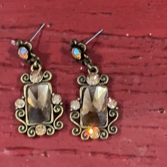 VTG Gold Tone Rhinestone Dangle Earrings       # 226 - Picture 3 of 6